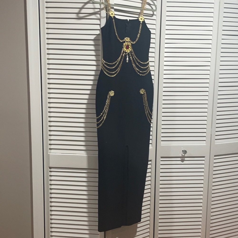 Bella Barnett black dress
